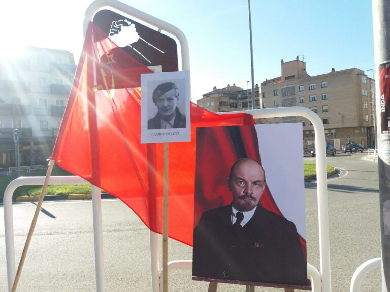 Homenaje a Lenin.
